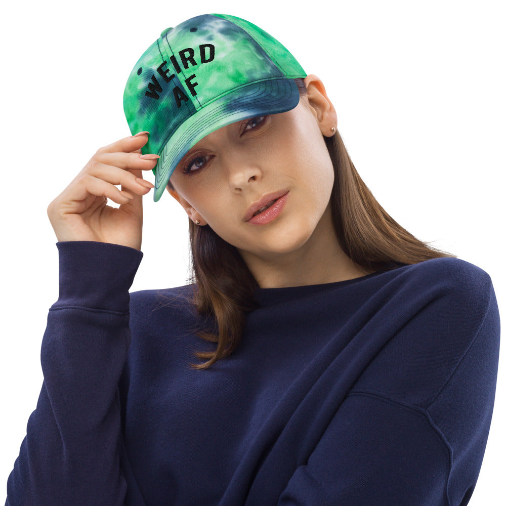tie-dye-hat-ocean-front-